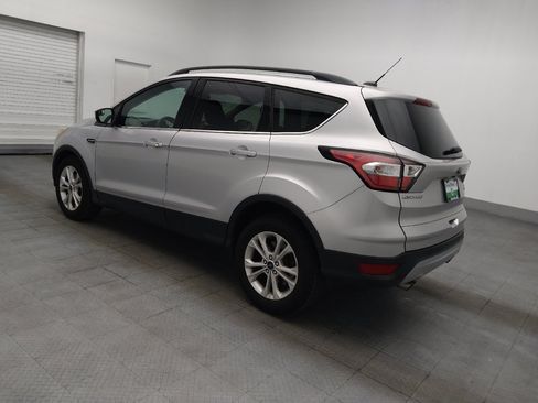 Used 2018 Ford Escape SE FWD image 3