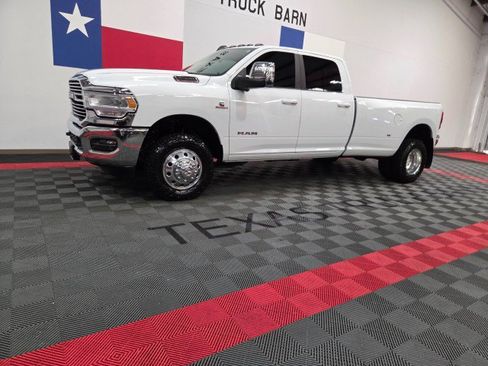 Used 2023 RAM 3500 Laramie AWD/4WD image 3