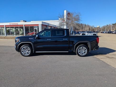 Used 2022 GMC Sierra 1500 Denali w/ Denali Premium Package image 2