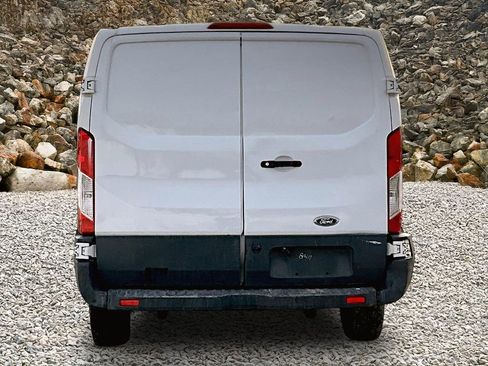 Used 2018 Ford Transit 250 130 Low Roof image 4