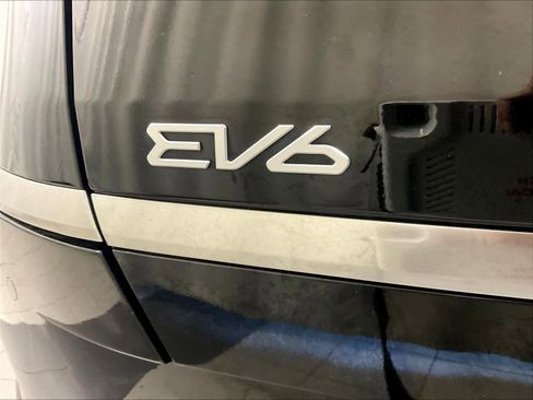 Used 2023 Kia EV6 Wind image 29