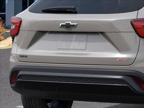 New 2026 Chevrolet Trax RS w/ Driver Confidence Package FWD image 14
