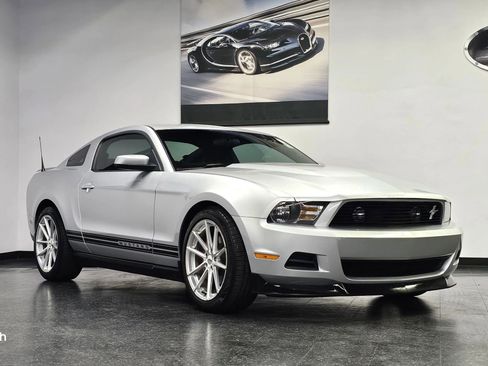 Used 2012 Ford Mustang Coupe RWD image 2
