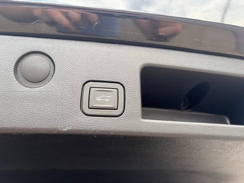 Used 2026 Chevrolet Equinox LT w/ Convenience Package II AWD/4WD image 12