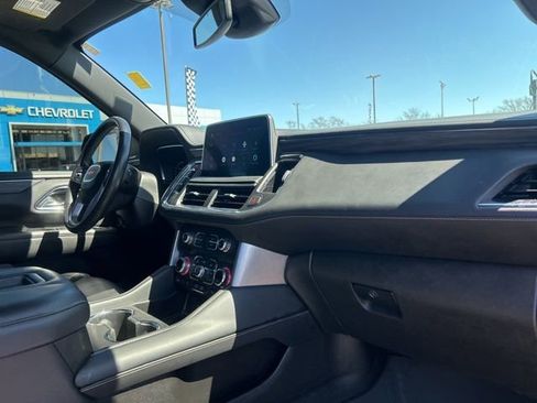 Used 2023 GMC Yukon SLT image 35