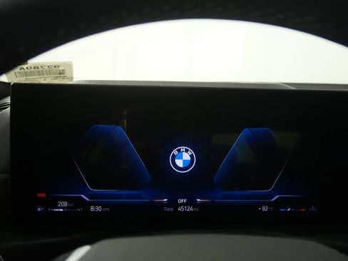 Used 2023 BMW 330i Sedan w/ Convenience Package RWD image 19