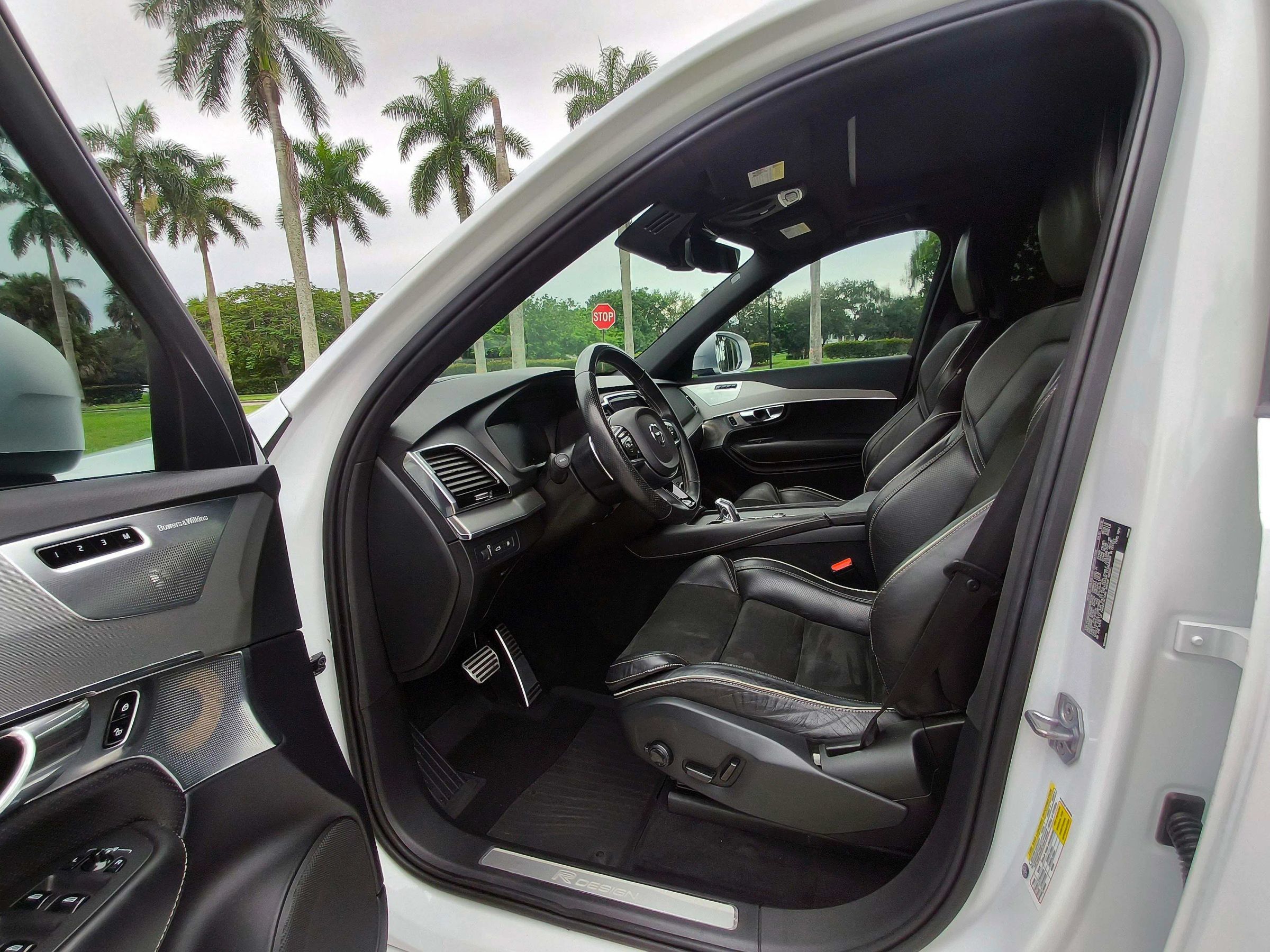 Used 2016 Volvo XC90 T8 R-Design AWD/4WD image 7