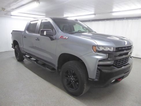 Used 2021 Chevrolet Silverado 1500 LT Trail Boss w/ Convenience Package II AWD/4WD image 1