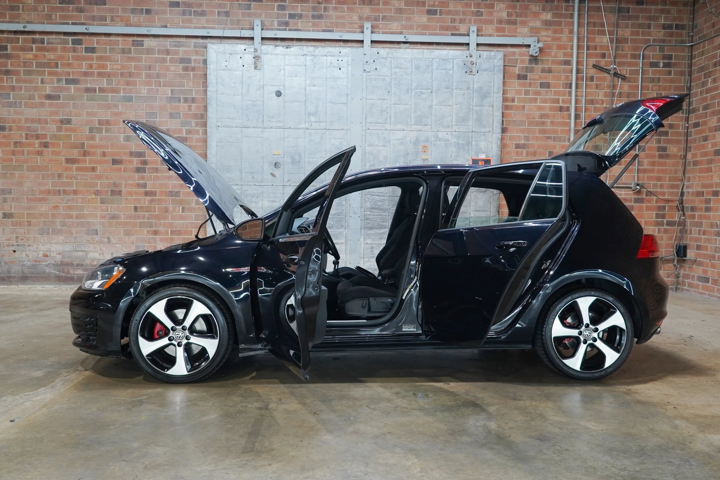 Used 2017 Volkswagen GTI S FWD image 25