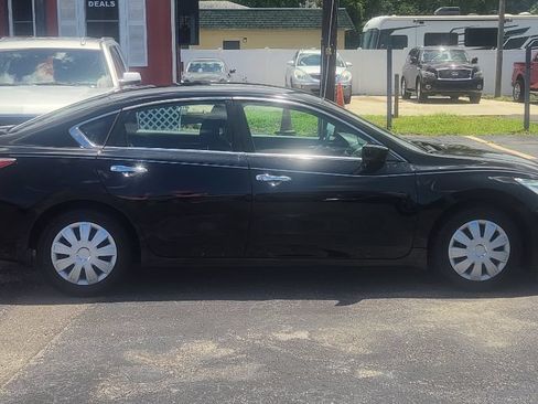 Used 2015 Nissan Altima 2.5 S FWD image 7