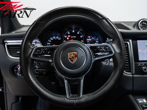 Used 2018 Porsche Macan GTS image 27