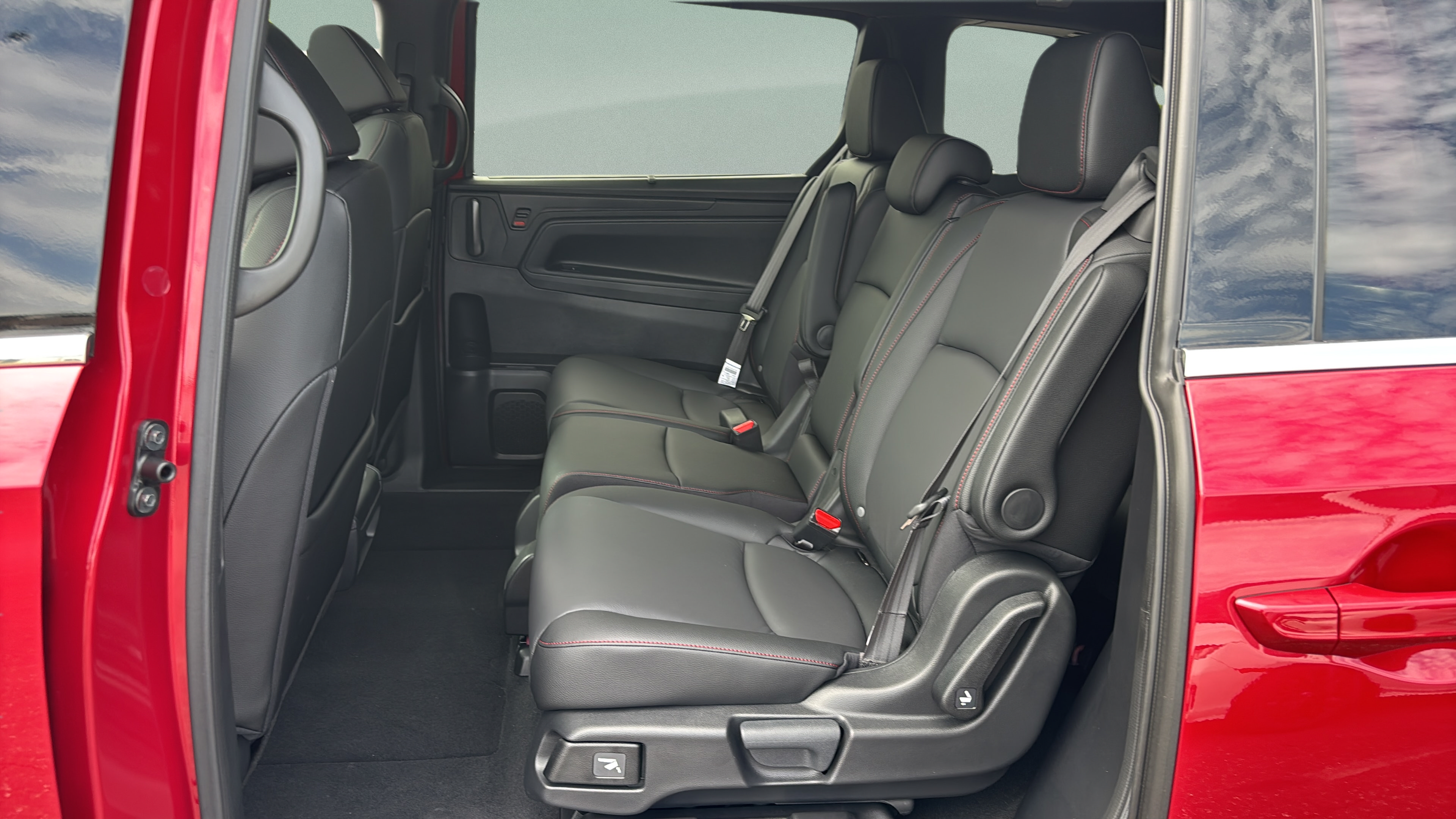 New 2026 Honda Odyssey Sport-L image 11