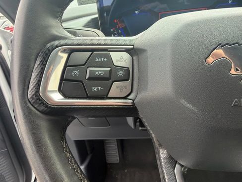 Used 2024 Ford Mustang Convertible RWD image 15