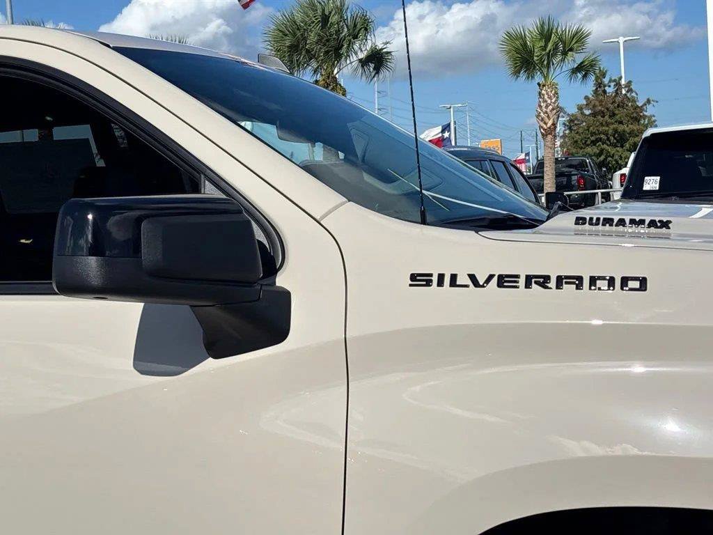 New 2026 Chevrolet Silverado 1500 RST w/ LPO, Dark Essentials Package RWD image 9
