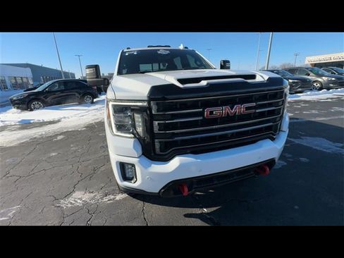 Used 2022 GMC Sierra 2500 AT4 w/ AT4 Premium Plus Package image 3