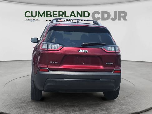 Used 2020 Jeep Cherokee Latitude Plus AWD/4WD image 5