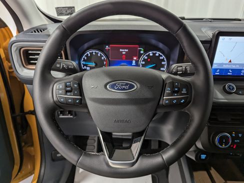 Used 2023 Ford Maverick Lariat w/ Lariat Luxury Package image 14