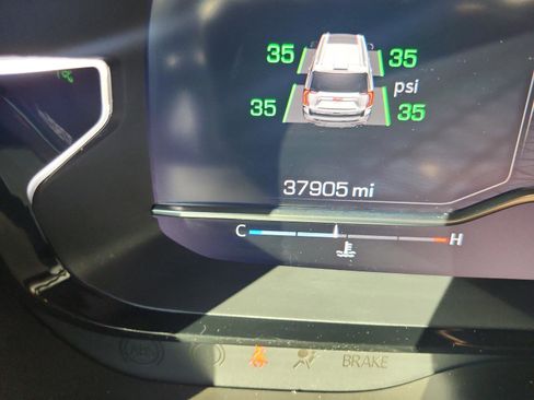 Certified 2022 GMC Yukon Denali image 23