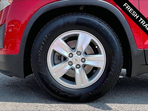 Used 2015 Chevrolet Trax LT w/ LT Sun and Sound Package FWD image 33