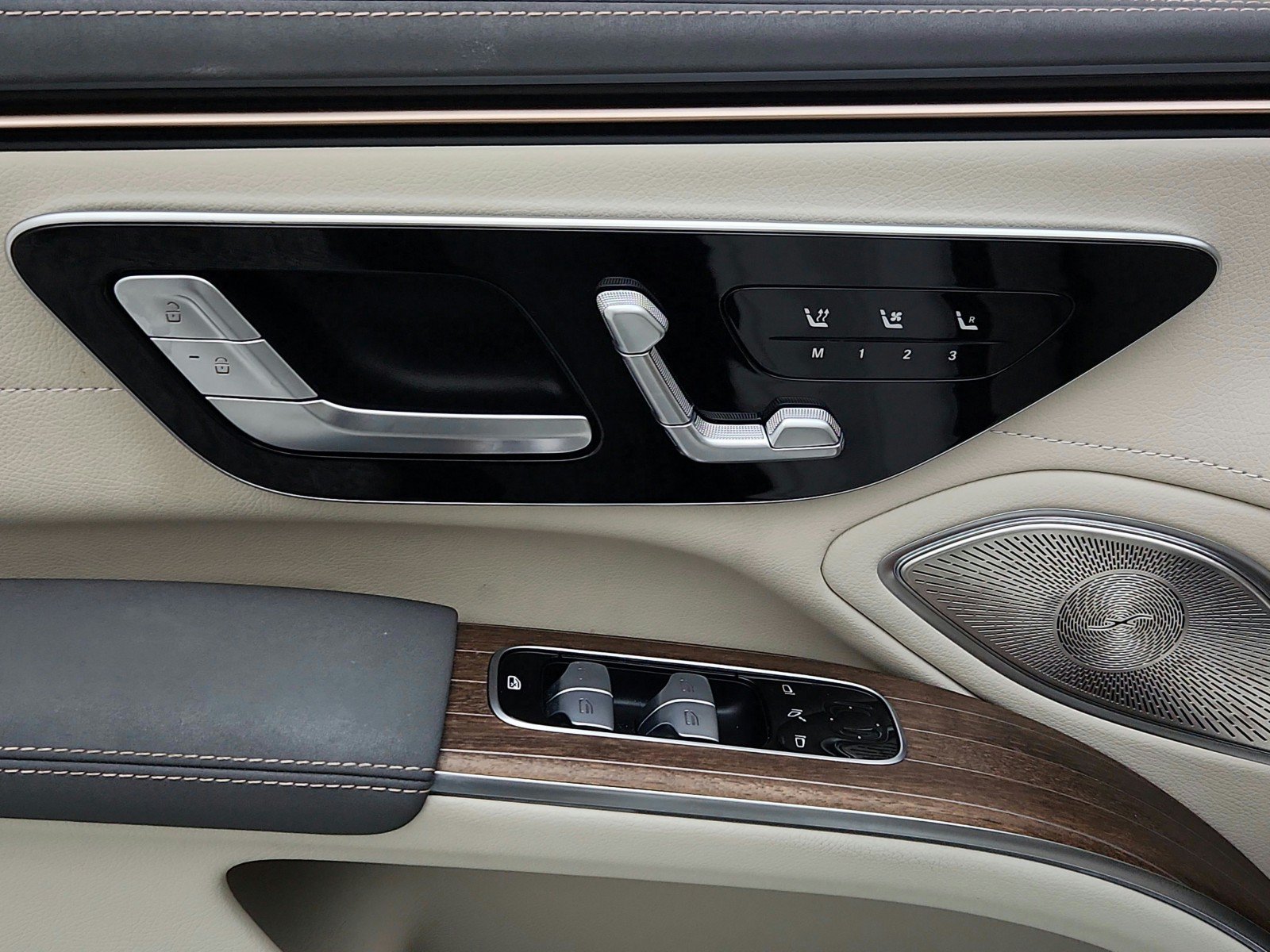 Certified 2023 Mercedes-Benz EQS 580 4MATIC Sedan image 24