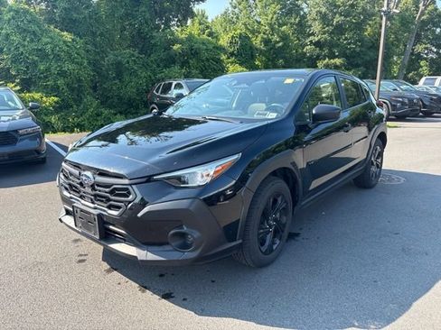 Used 2024 Subaru Crosstrek 2.0i AWD/4WD image 2