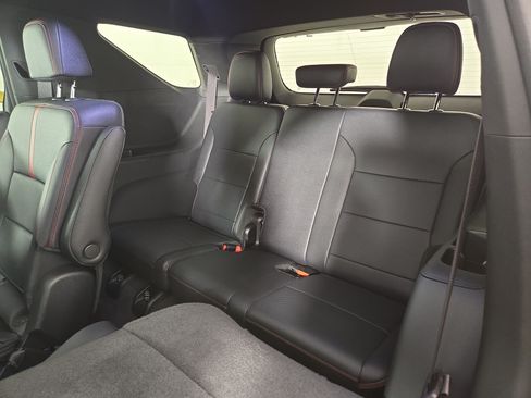 Certified 2024 Chevrolet Traverse RS AWD/4WD image 13