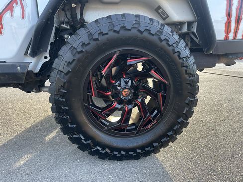 Used 2020 Jeep Gladiator Rubicon AWD/4WD image 31