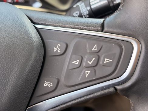 Used 2024 Chevrolet Equinox LT AWD/4WD image 25