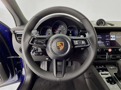 New 2026 Porsche Macan image 15