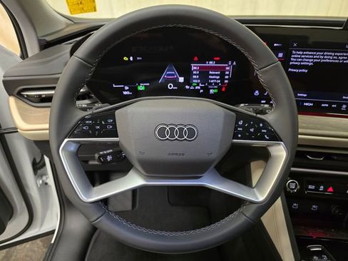 New 2025 Audi Q5 Prestige image 15