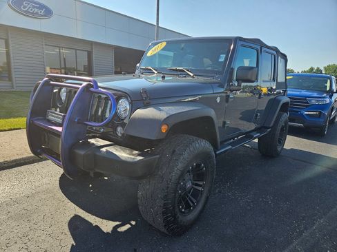 Used 2017 Jeep Wrangler Unlimited Sport w/ Quick Order Package 24S AWD/4WD image 2