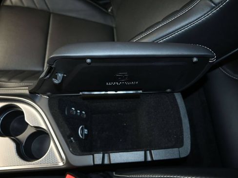Used 2017 Dodge Challenger SRT Hellcat RWD image 21