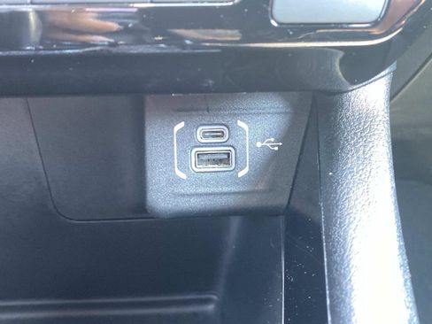 Used 2024 Jeep Compass Latitude w/ Altitude Special Edition image 31