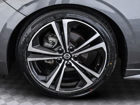 Used 2020 Nissan Sentra SR image 34