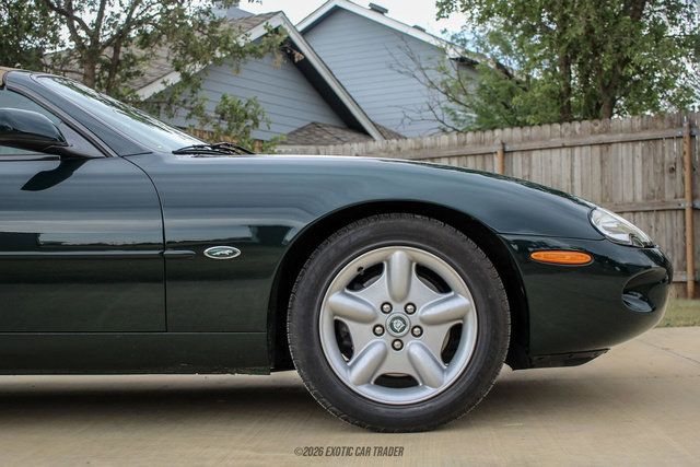 Used 1999 Jaguar XK8 Convertible RWD image 11