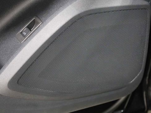 New 2025 Audi Q5 Premium Plus image 17