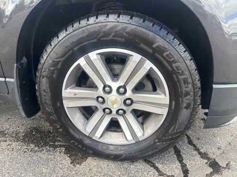 Used 2017 Chevrolet Traverse LT AWD/4WD image 8