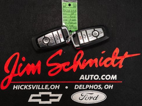 Used 2025 Ford F250 Platinum w/ FX4 Off-Road Package image 44