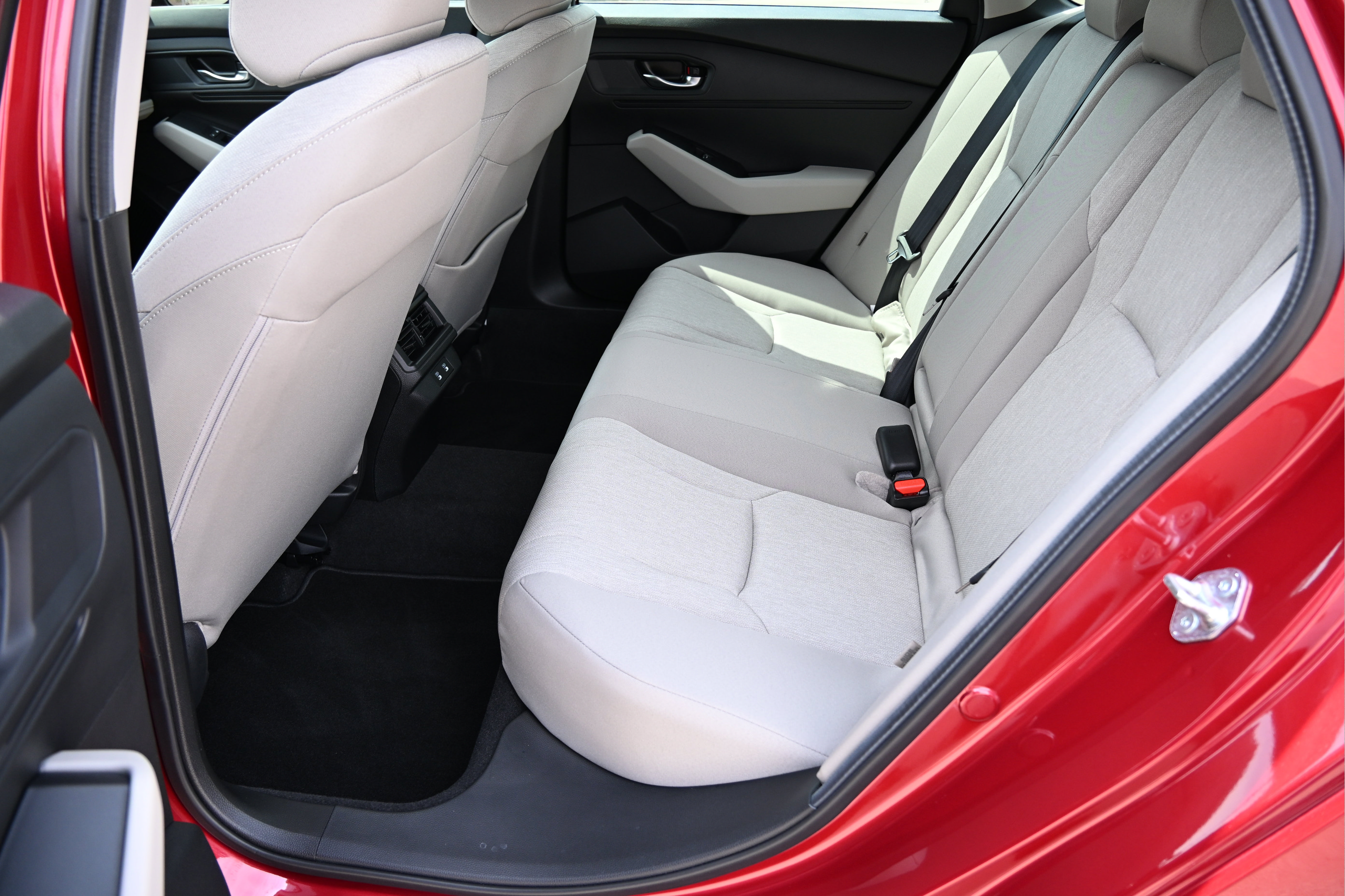Used 2026 Honda Accord SE image 15