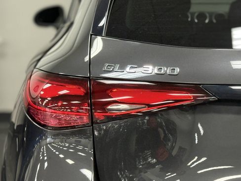 Certified 2023 Mercedes-Benz GLC 300 image 9