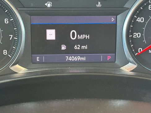 Used 2021 Chevrolet Equinox LT FWD image 24