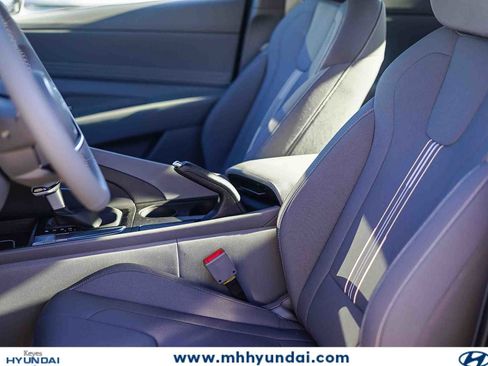 New 2026 Hyundai Elantra Sport FWD image 20