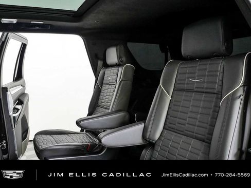 Certified 2025 Cadillac Escalade V AWD/4WD image 23