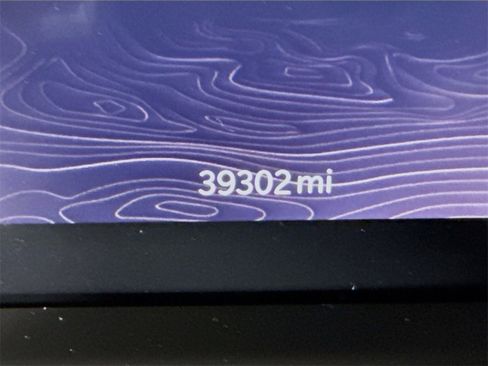 Used 2023 Jeep Grand Cherokee Altitude image 5