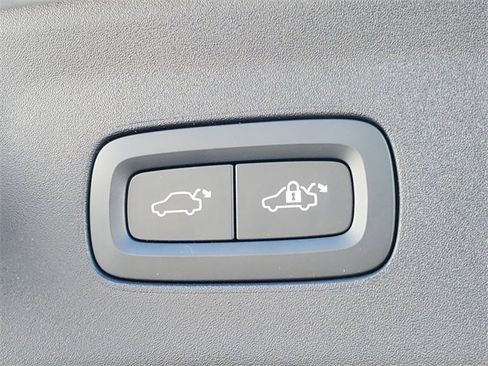 Used 2023 Polestar Polestar 2 image 7