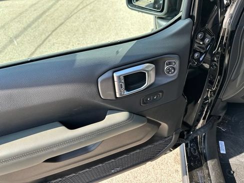 New 2026 Jeep Gladiator Mojave AWD/4WD image 21