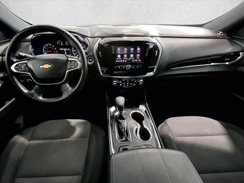 Used 2023 Chevrolet Traverse LT FWD image 16