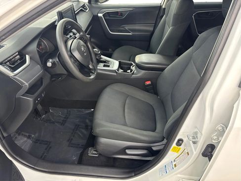 Used 2019 Toyota RAV4 LE w/ All Weather Liner Package AWD/4WD image 13
