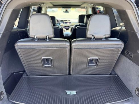 Used 2020 Cadillac XT6 Premium Luxury AWD/4WD image 9