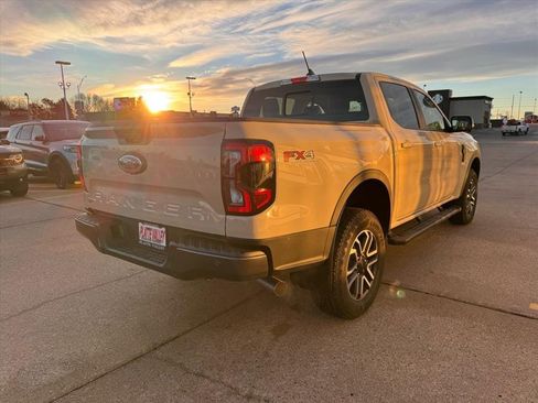 New 2025 Ford Ranger Lariat w/ FX4 Off-Road Package image 5